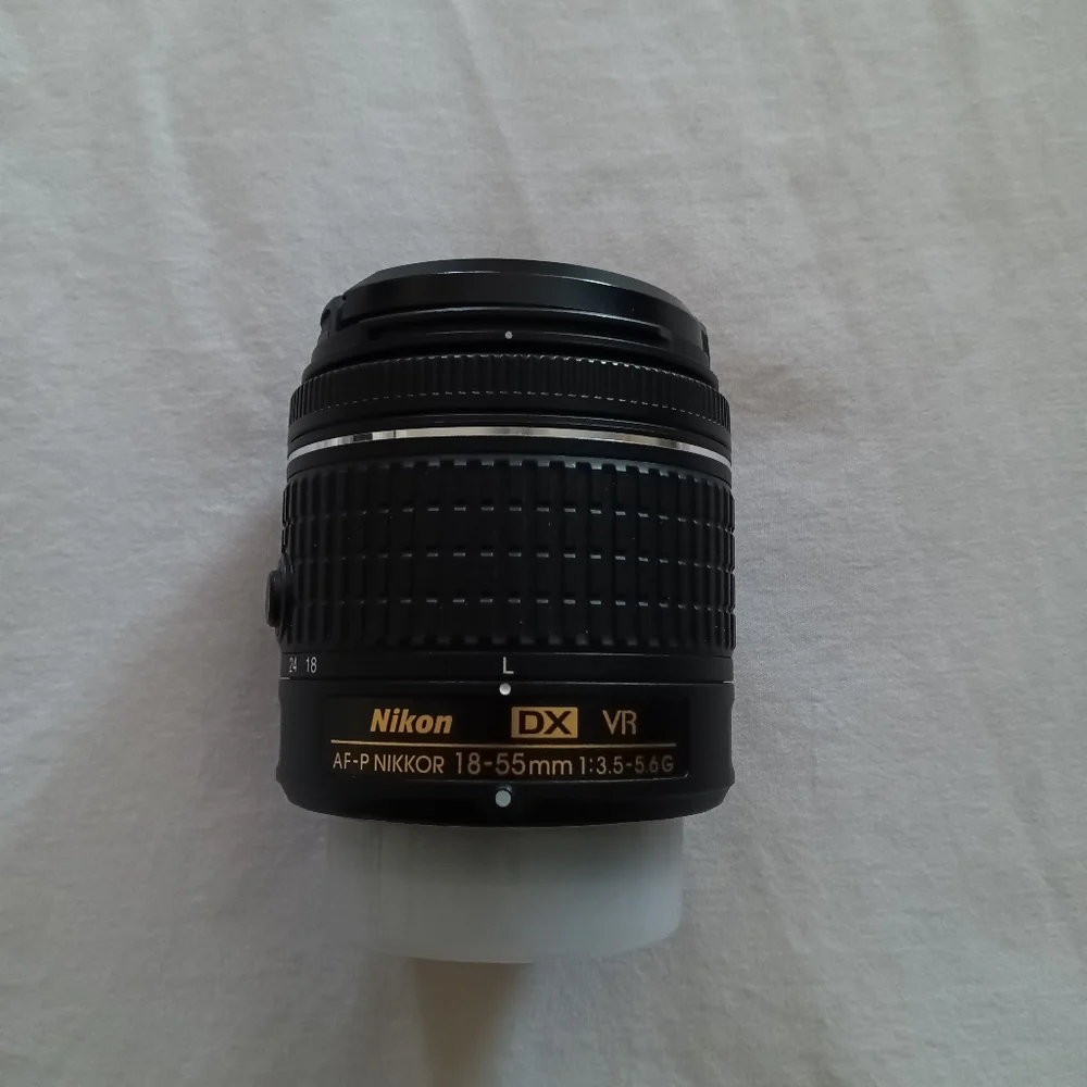 Nikon AF-P DX NIKKOR 18-55mm f/3.5-5.6G VR lens for DSLR camera